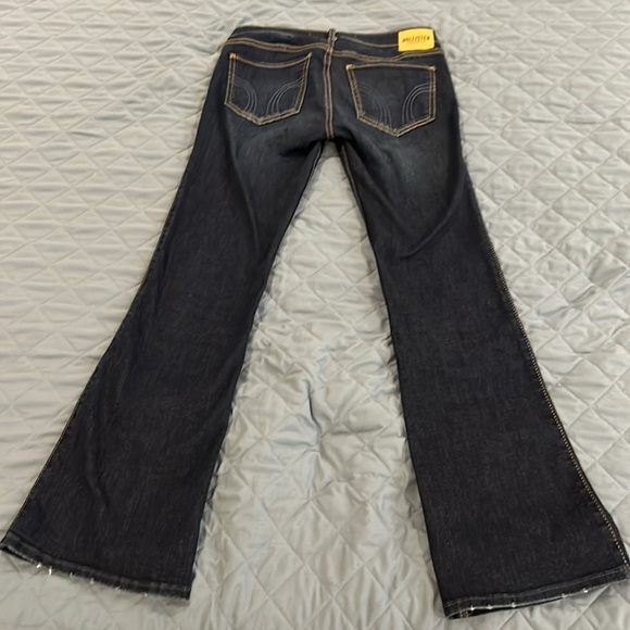 Hollister low rise boot cut jeans - Picture 4 of 4